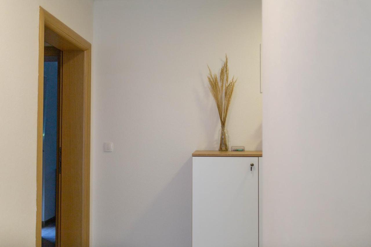 Apartmani Mia Prozor Buitenkant foto